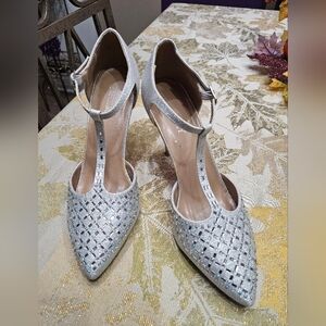 Chic Silver T-Strap Heels